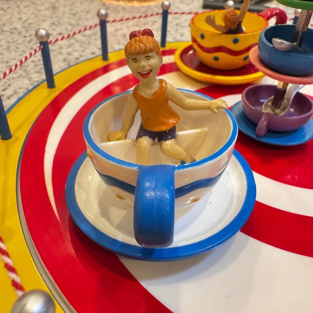 Department 56 Carnival Twirling Tea Cups‎ Village Spins vintage '04 Need adapter